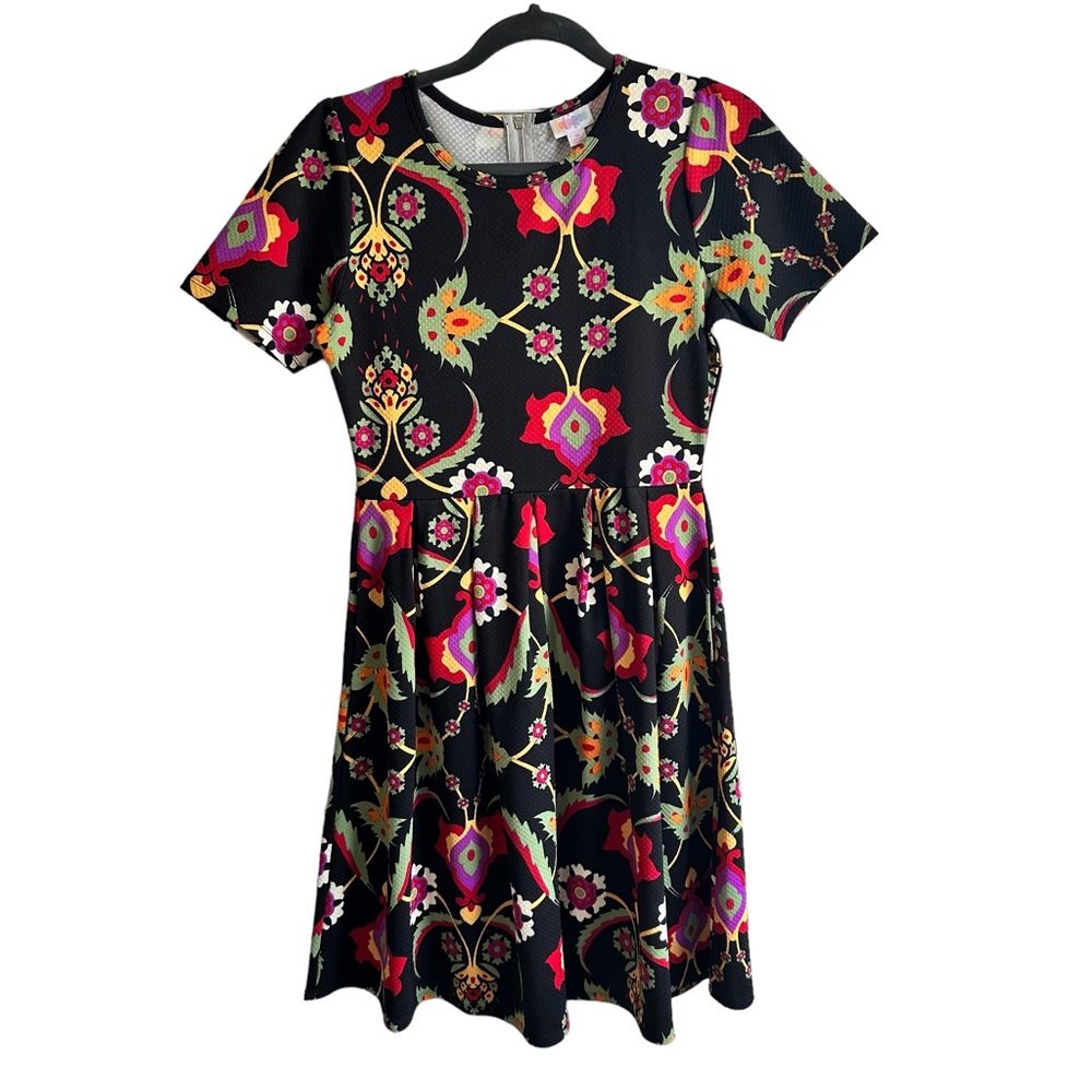 NWOT LuLaRoe Amelia dress size medium mixed color black floral zipper pockets